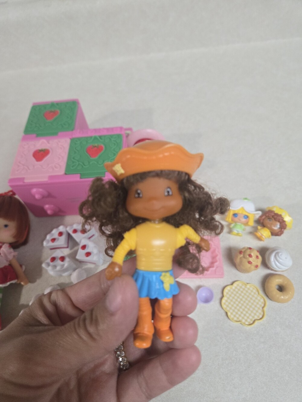 Strawberry Shortcake Toy Bundle - Picture 15 of 16